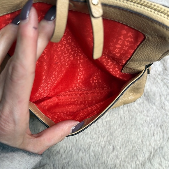 Kate Spade New York | Mariana Mansfield Crossbody Bag in a Tan Leather - Picture 3 of 10